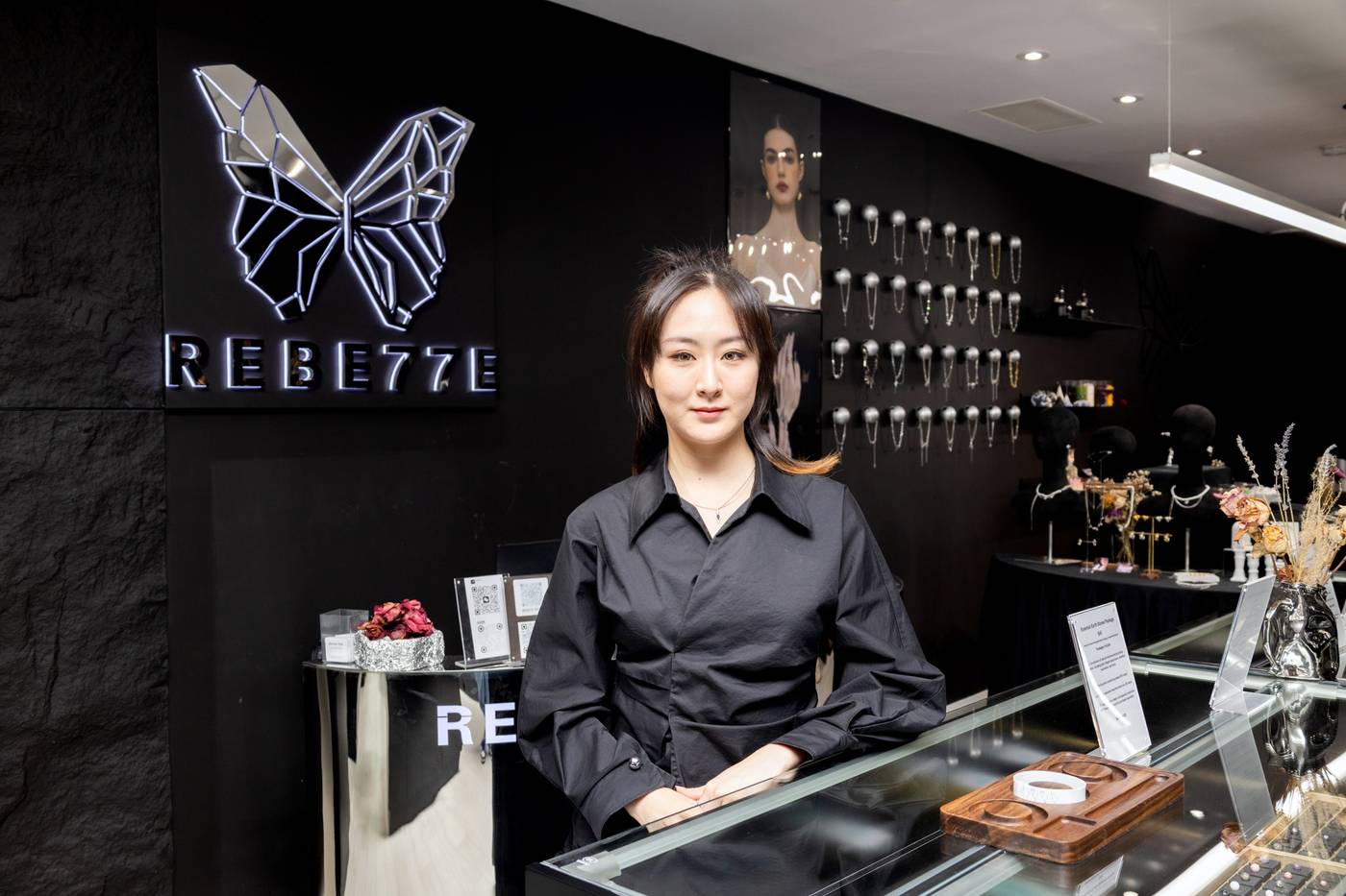 rebe77e toronto